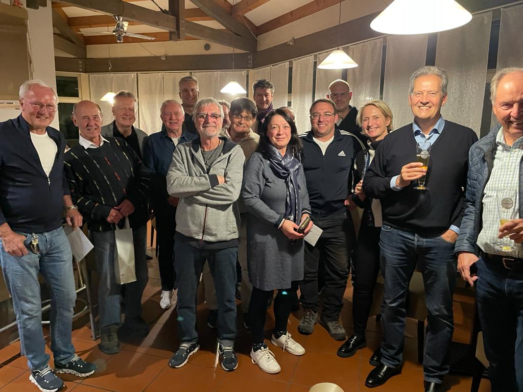 Mehr über den Artikel erfahren Erstes Skatturnier im Ski-Club Ettlingen (SCE)