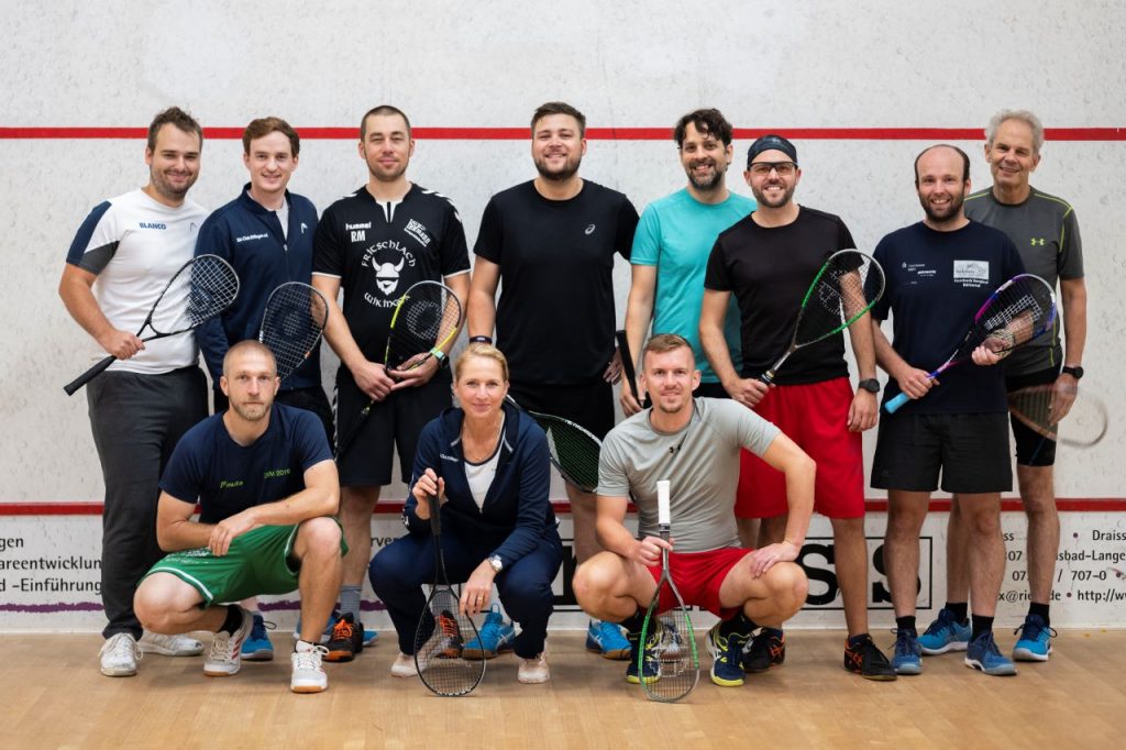 Teilnehmer der 1. Ski-Club Vereinsmeisterschaft im Squash