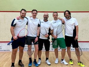 Mehr über den Artikel erfahren 2. Spieltag der Squashmannschaft